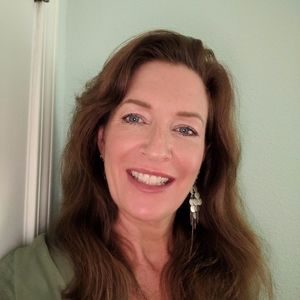 Meet your Posher, Daphne